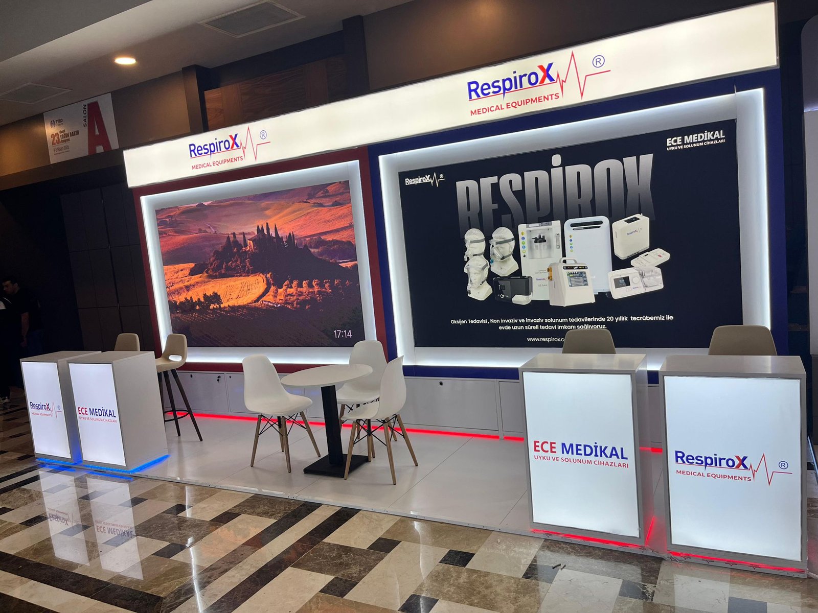 Ahşap Stand mı Modüler Stand mı? Doğru Seçim Rehberi